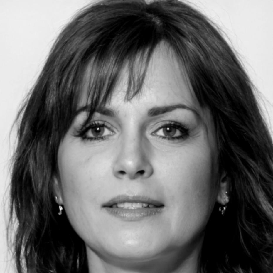 Ayşe Kaya - Finans Direktörü